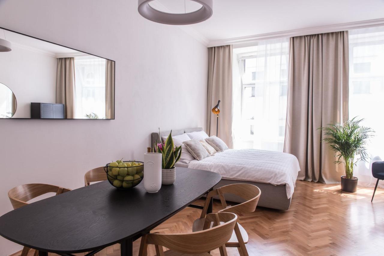 New Design Apt - Central Location Wenceslas Square Prague Exterior photo